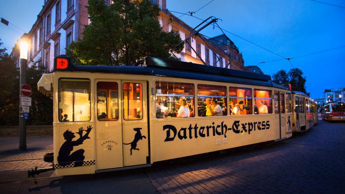 Im Advent mit dem Datterich-Express auf Glühwein-Tour