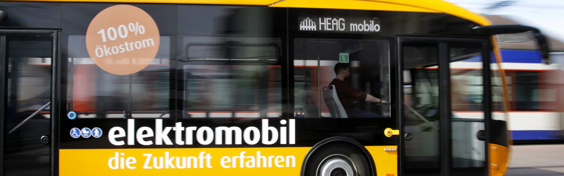 Header Bild HEAG mobilo nimmt ersten Elektrobus für Darmstadt in Betrieb