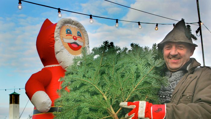 WEIHNACHTSBAUM MARIENPLATZ,DIETER OLD Darmstadt