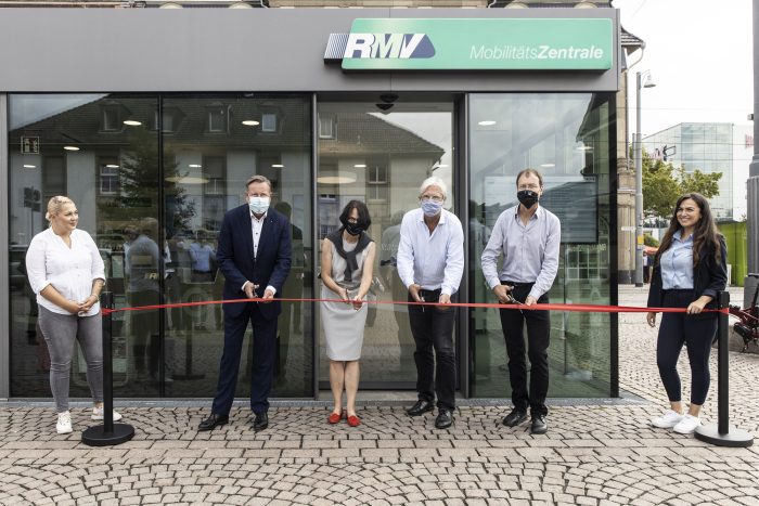 RMV-Mobilitätszentrale in Darmstadt im neuen Design