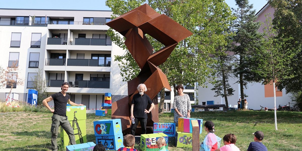 Header Bild Hilderhof-Skulptur in der Lincoln-Siedlung