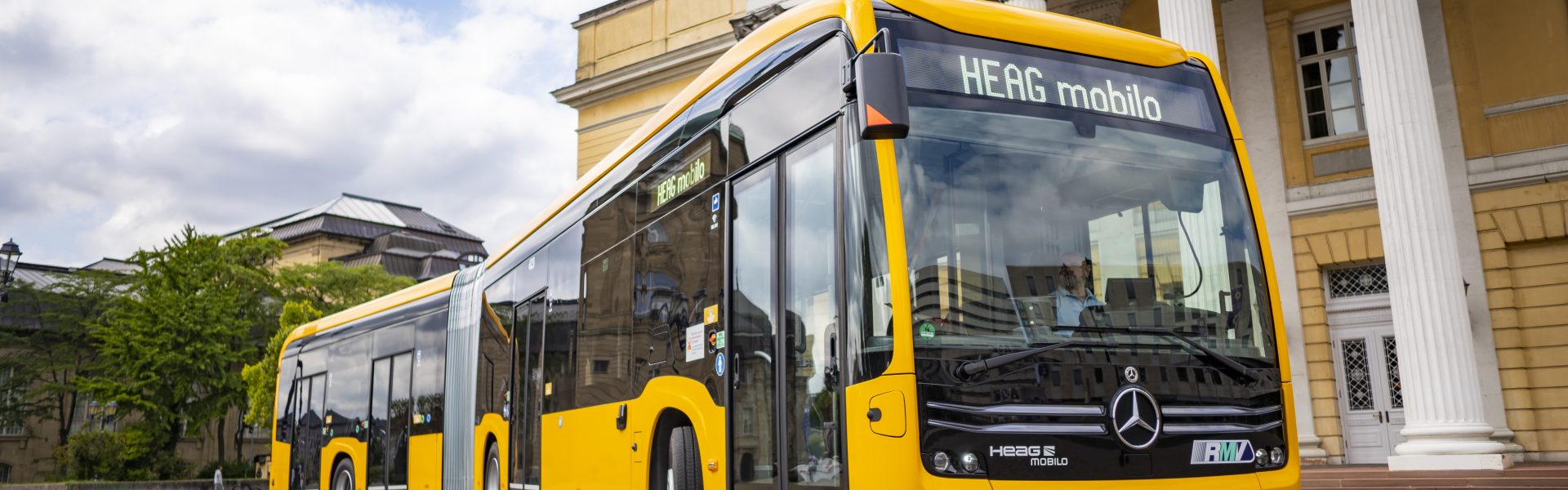 Header Bild HEAG mobilo erweitert Busflotte um 24 neue eCitaros