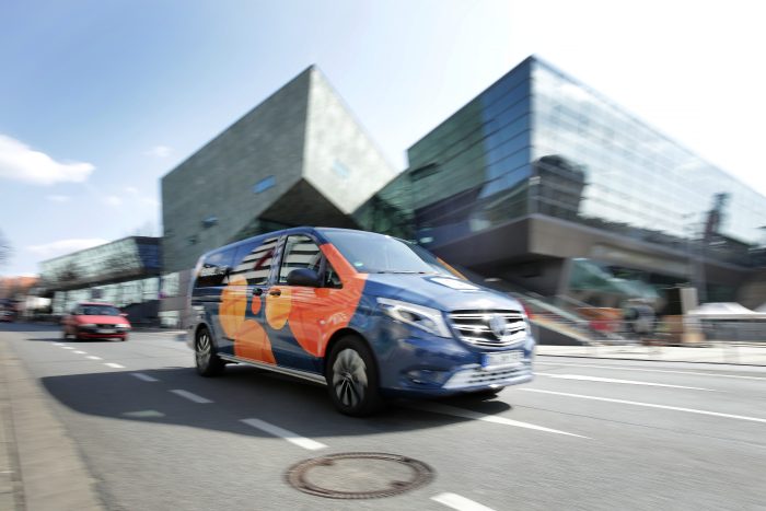 HEAG mobilo bietet Fahrgästen mit Schwerbehindertenausweis vergünstigte Fahrten mit dem HeinerLiner