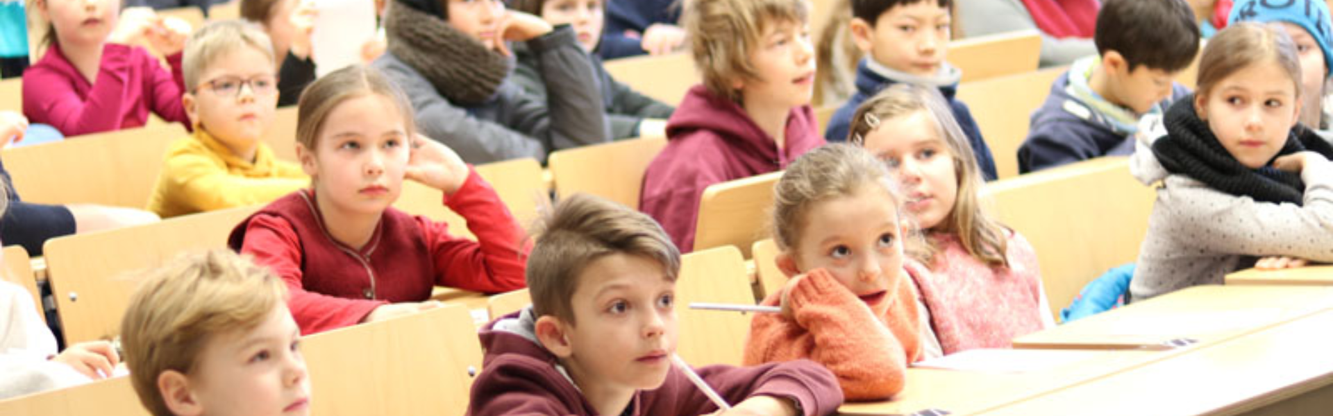 Header Bild Alle Kindervorlesungen Herbst/Winter 2023 sind jetzt online!