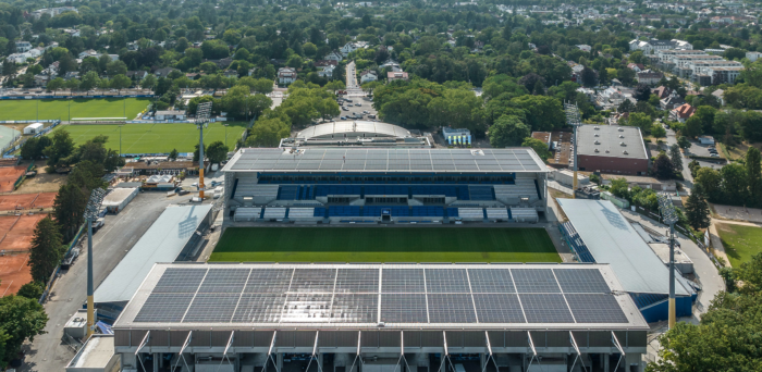 Darmstadt 98 und ENTEGA nehmen größte Photovoltaik-Anlage in Darmstadt in Betrieb