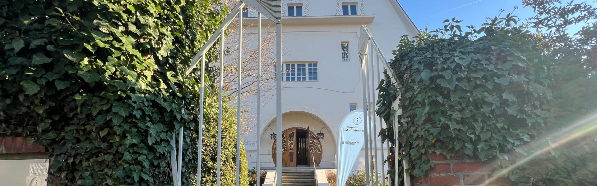Header Bild Infopoint Mathildenhöhe ab 11. Oktober wieder im Großen Haus Glückert