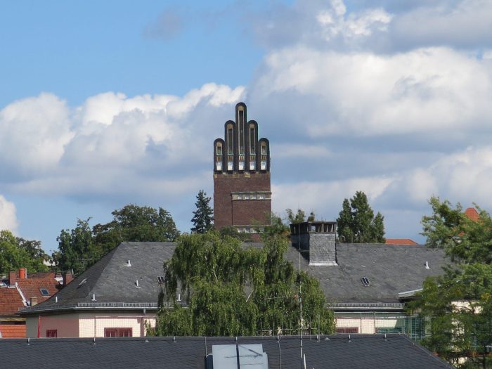 Darmstadt entdecken: Öffentliche Stadtführungen bieten neue Perspektiven