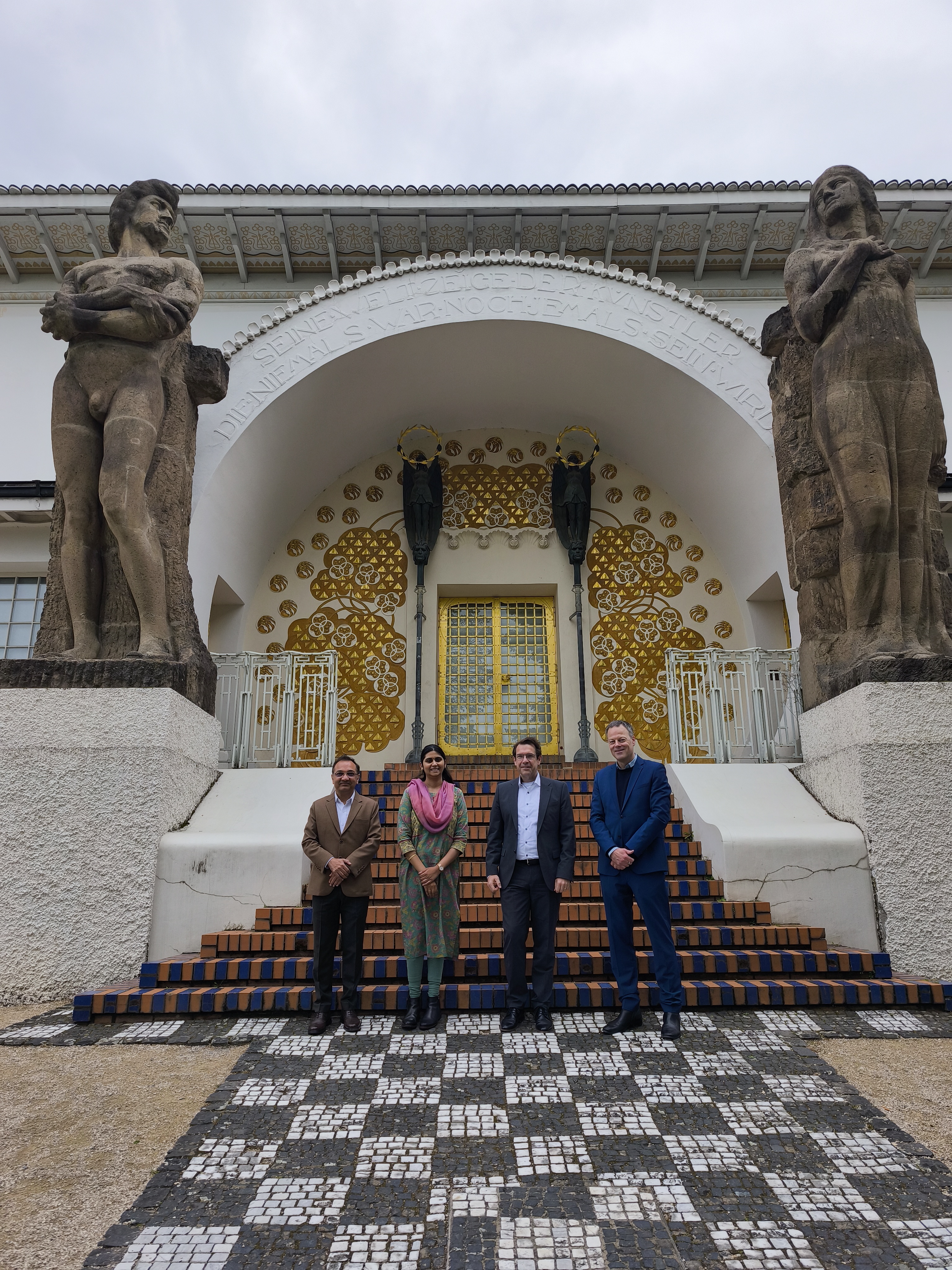 Header BildDarmstadt im Herzen – Das Stadtwirtschaftsportal