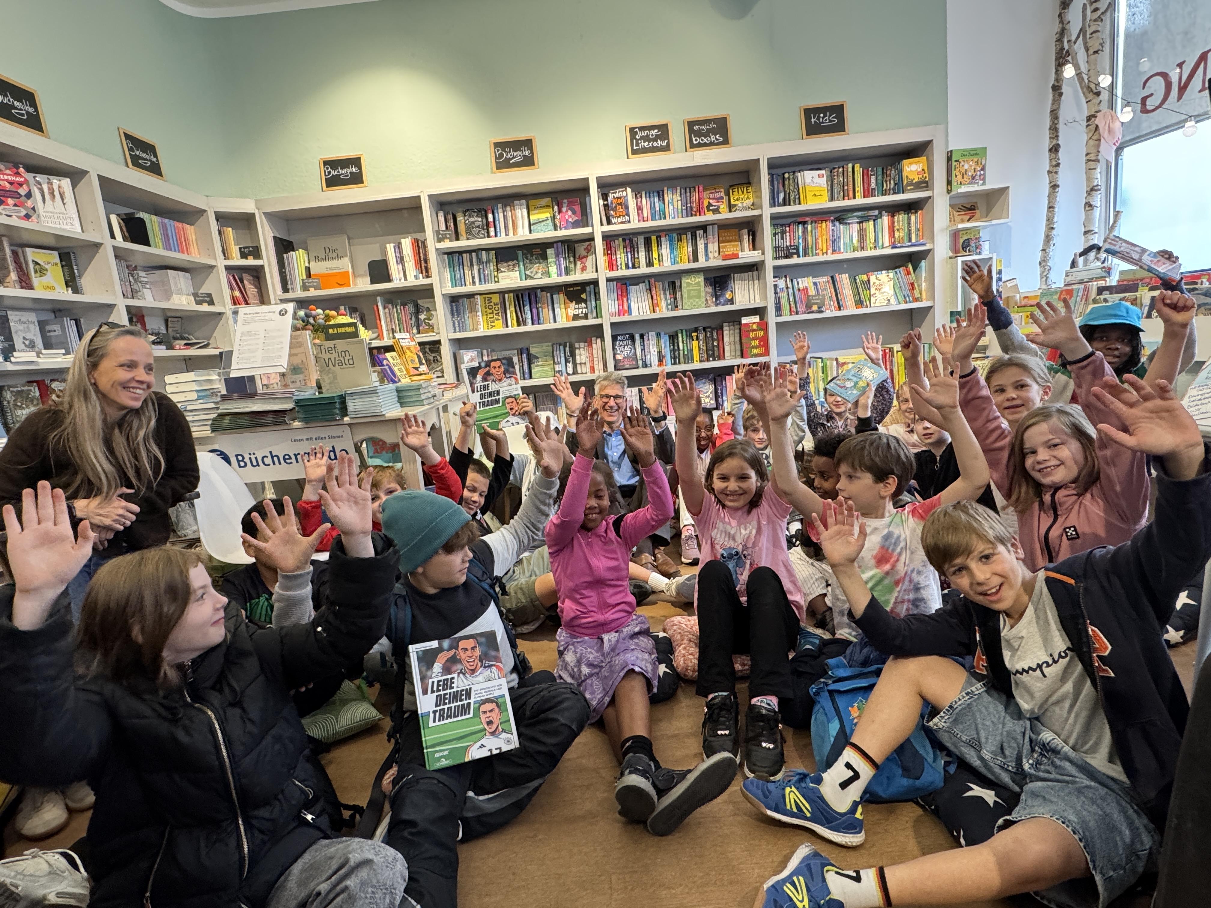 Header Bild Bücherkoffer für Darmstädter Grundschulen