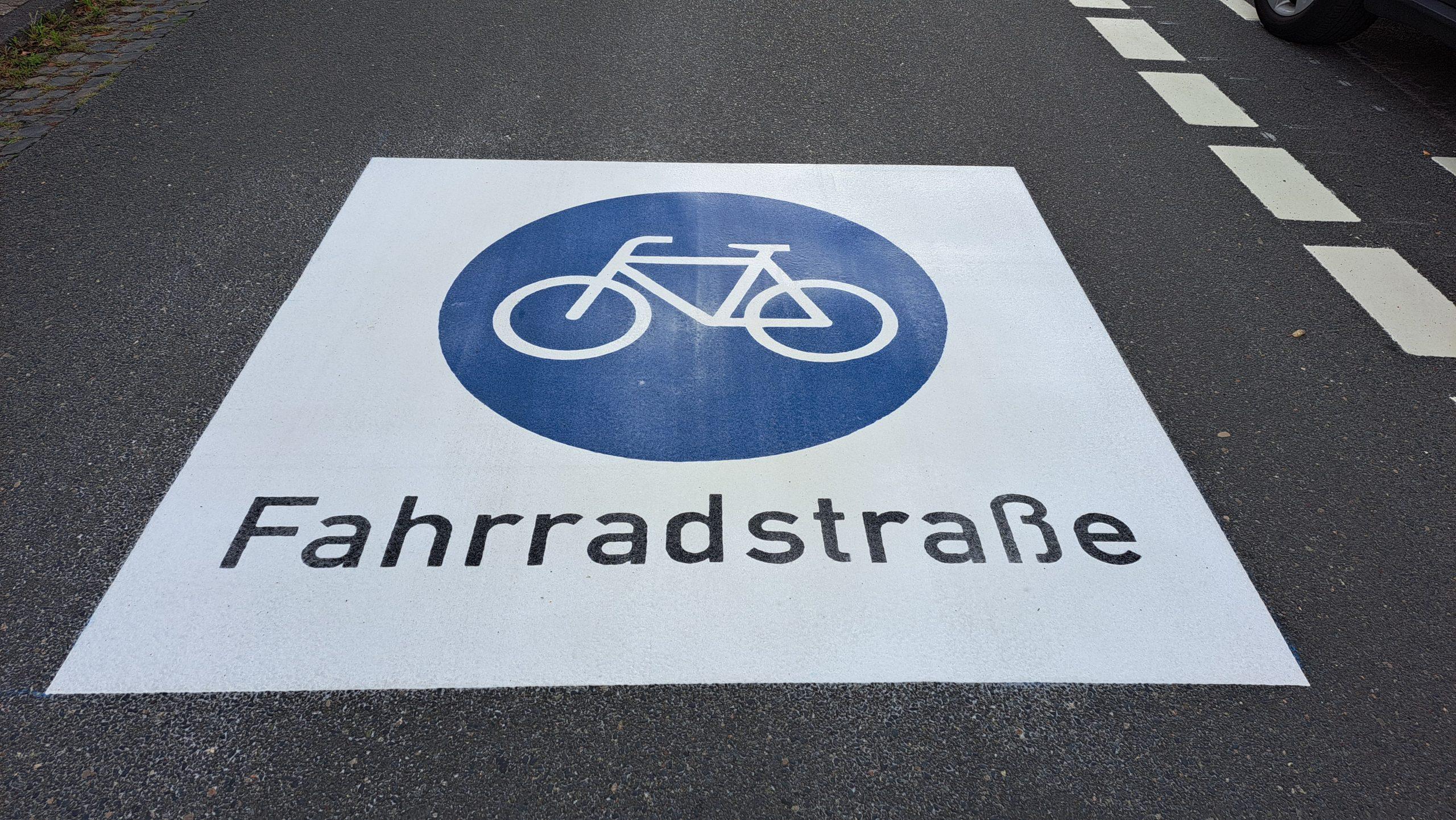 Header BildDarmstadt im Herzen – Das Stadtwirtschaftsportal