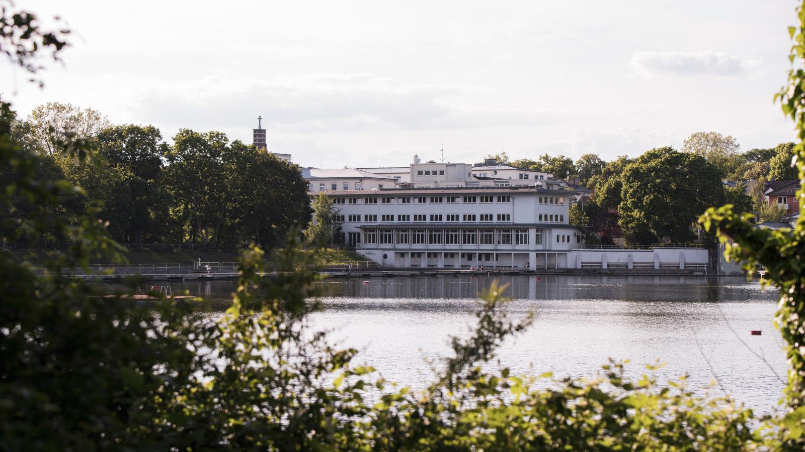 Header BildDarmstadt im Herzen – Das Stadtwirtschaftsportal